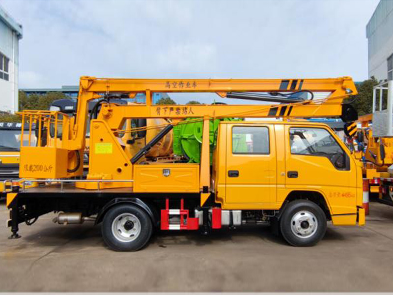 江鈴順達(dá)藍(lán)牌雙排座13米高空作業(yè)車(chē)